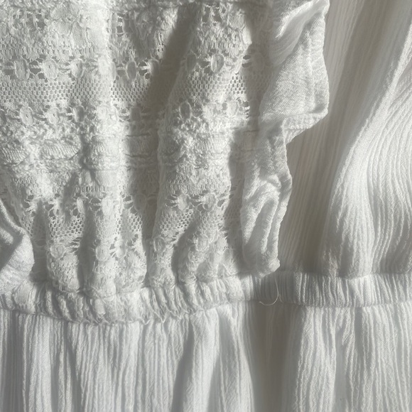 American Eagle Flutter Sleeve Lace Romper Small - Picture 6 of 11